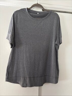 Women's Charcoal Gray Short Sleeve Crewneck Top